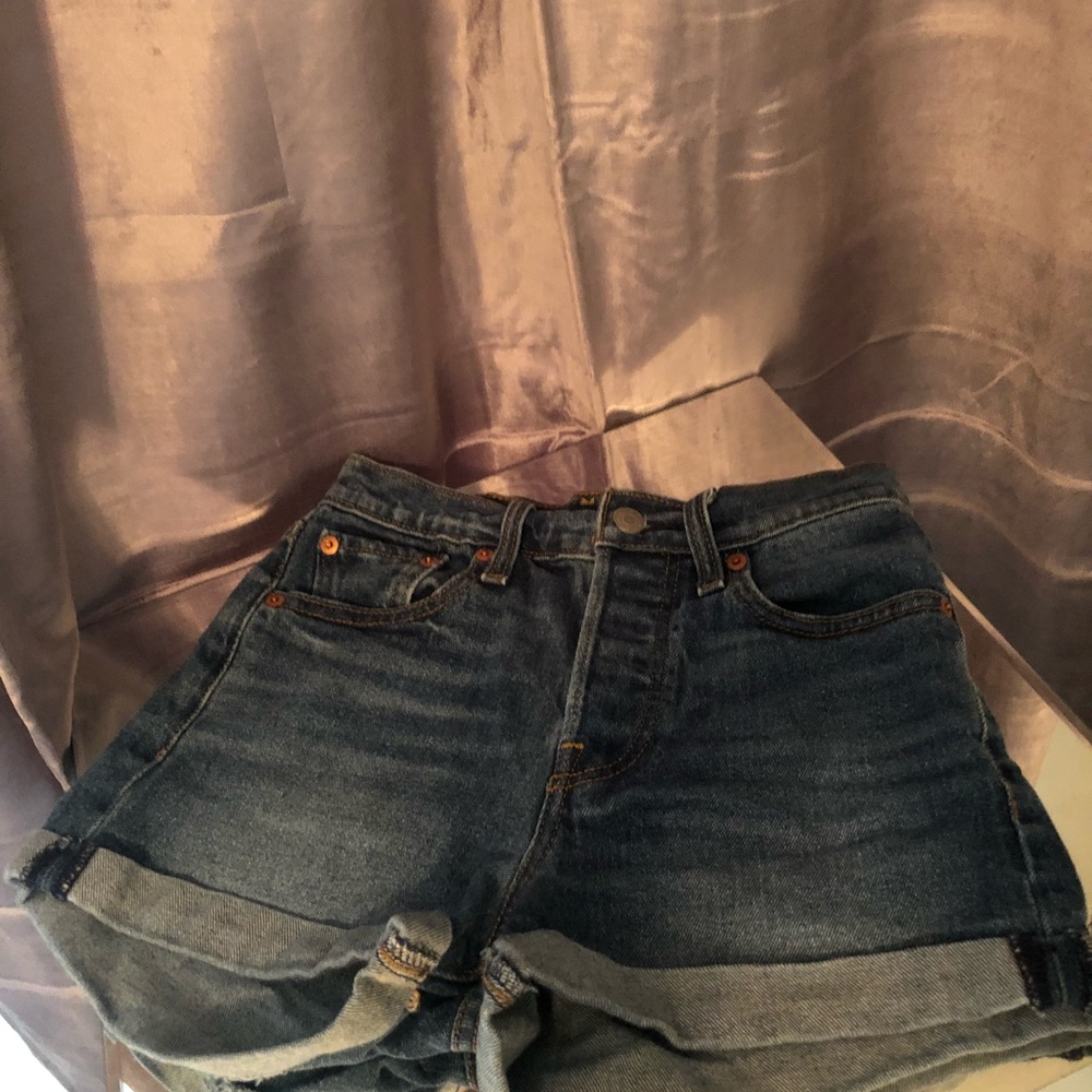High Rise Levi Shorts - Picture 6 of 7